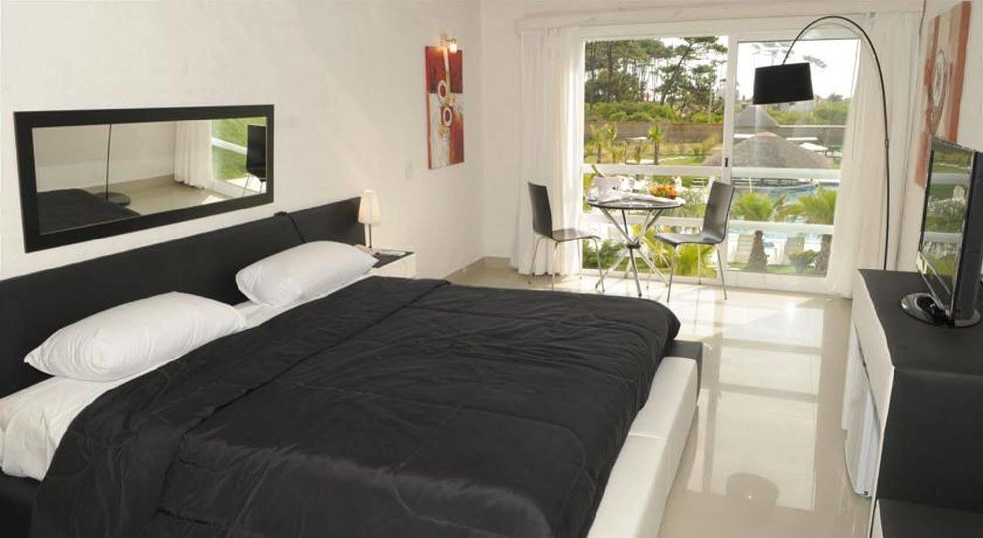 Punta Del Este Arenas Hotel Chihuahua ภายนอก รูปภาพ
