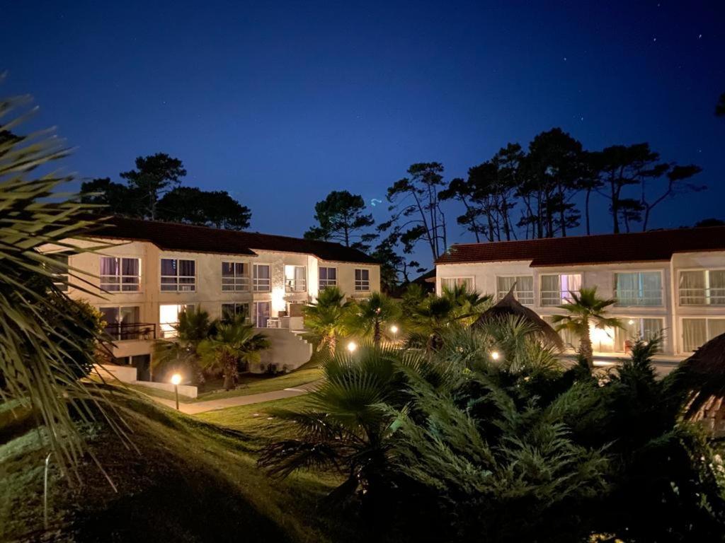 Punta Del Este Arenas Hotel Chihuahua ภายนอก รูปภาพ